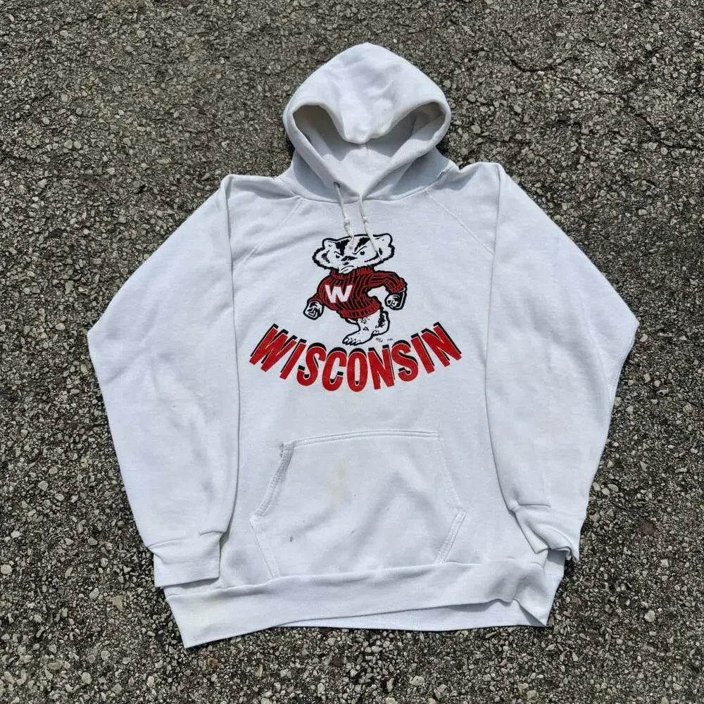 Vintage 1980s University of Wisconsin Badgers Mascot Graphic Pullover Hoodie